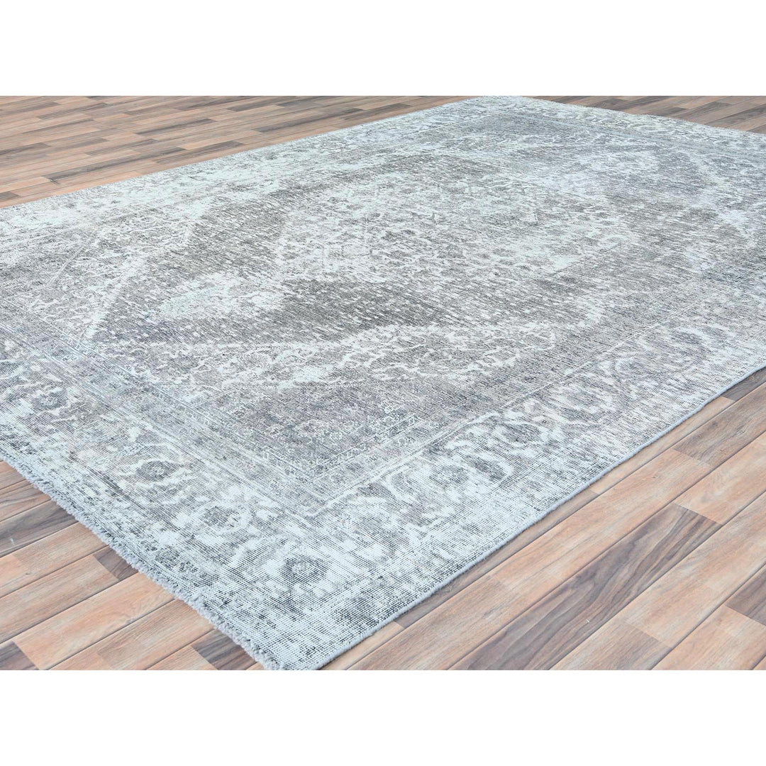 7'9" x 10'8" Vintage Hand Knotted Grey Wool Rectangle Oriental Rug - MOA10282104