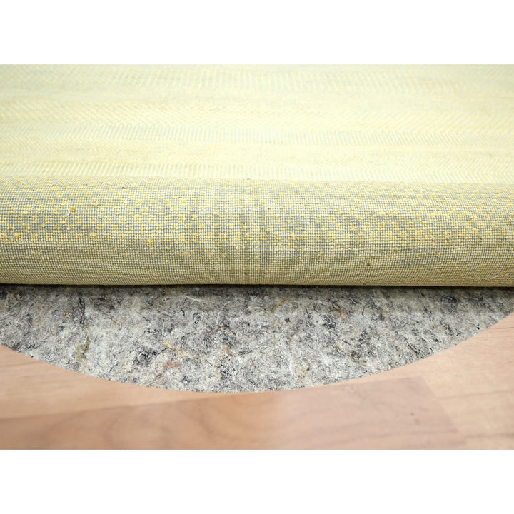 7'10" x 7'10" New Hand Knotted Yellow Wool & Silk Round Oriental Rug - MOA10283212