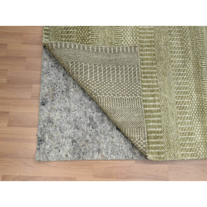 4'9" x 6'9" New Hand Knotted Brown Wool & Silk Rectangle Oriental Rug - MOA10283216