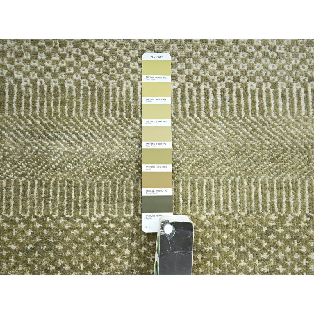4'9" x 6'9" New Hand Knotted Brown Wool & Silk Rectangle Oriental Rug - MOA10283216