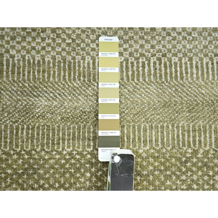 4'9" x 6'9" New Hand Knotted Brown Wool & Silk Rectangle Oriental Rug - MOA10283216