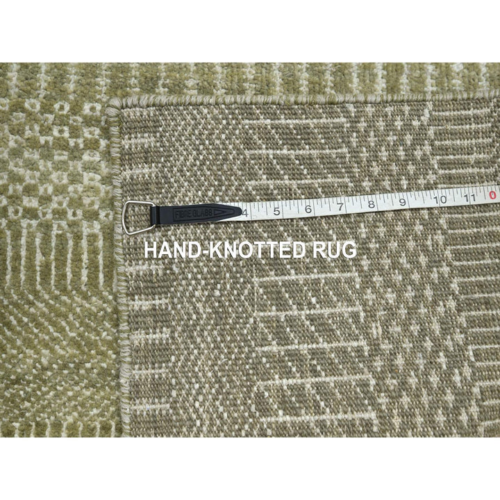 4'9" x 6'9" New Hand Knotted Brown Wool & Silk Rectangle Oriental Rug - MOA10283216