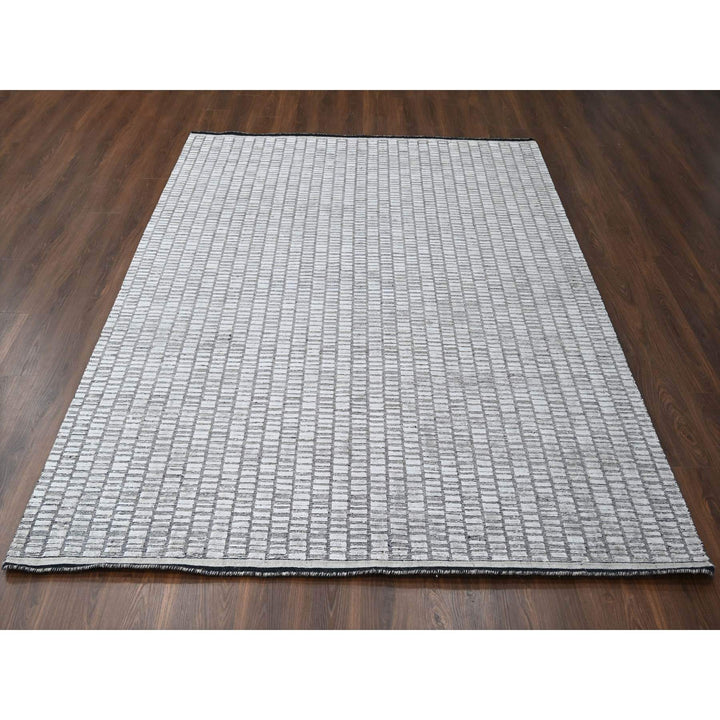 7'10" x 10'0" New Hand Loomed Grey Wool and Plant based Silk Rectangle Oriental Rug - MOA10284307