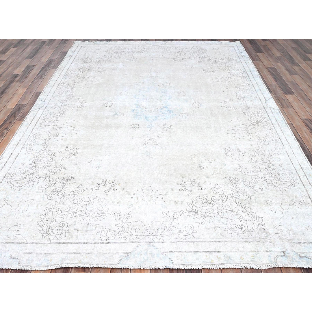 7'2" x 9'10" Vintage Hand Knotted Ivory Wool Rectangle Oriental Rug - MOA10285529