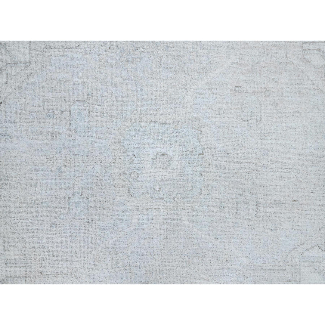 9'11" x 13'7" New Hand Knotted Ivory Wool Rectangle Oriental Rug - MOA10286511