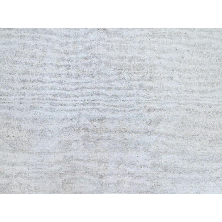 9'11" x 13'10" New Hand Knotted Ivory Wool Rectangle Oriental Rug - MOA10286515