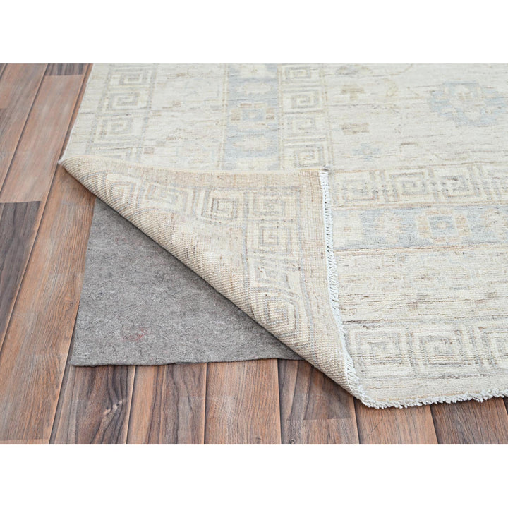 9'10" x 13'10" New Hand Knotted Ivory Wool Rectangle Oriental Rug - MOA10286520