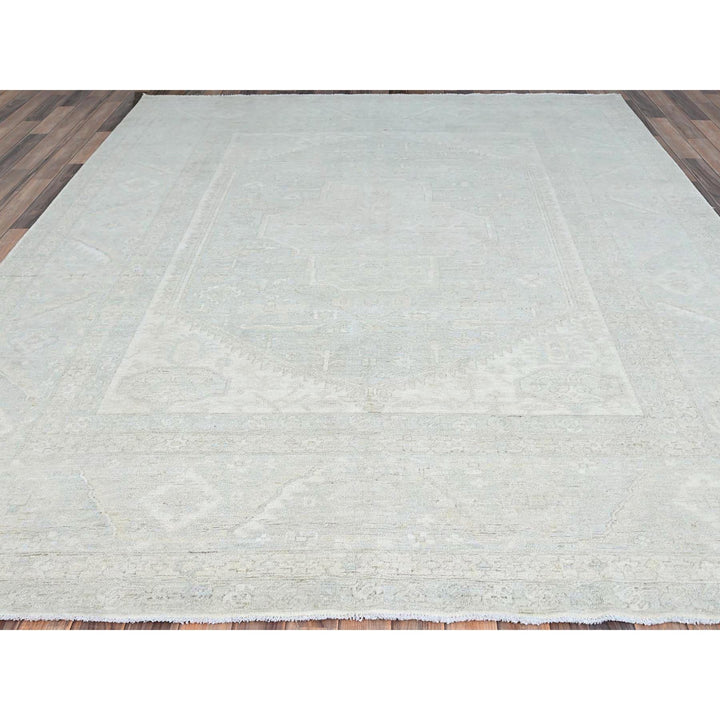 8'1" x 9'11" New Hand Knotted Grey Wool Rectangle Oriental Rug - MOA10286709