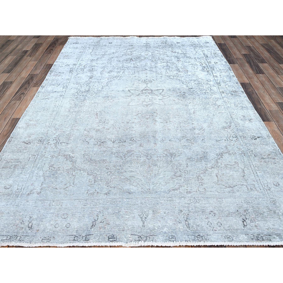 5'11" x 8'10" Vintage Hand Knotted Grey Wool Rectangle Oriental Rug - MOA10286937