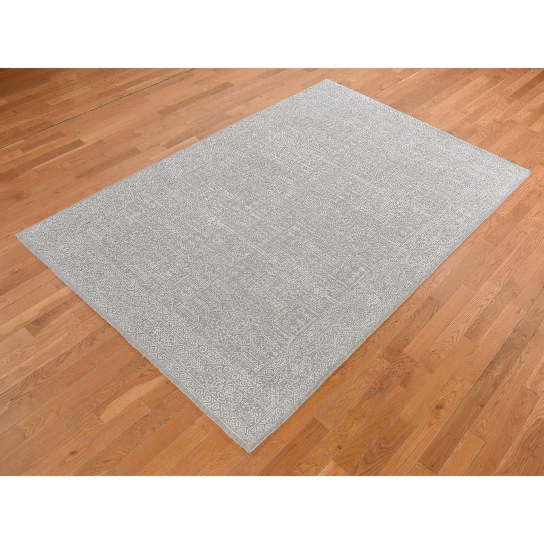 5'9" x 9'0" New Hand Loomed Grey Wool and Plant based Silk Rectangle Oriental Rug - MOA10287003