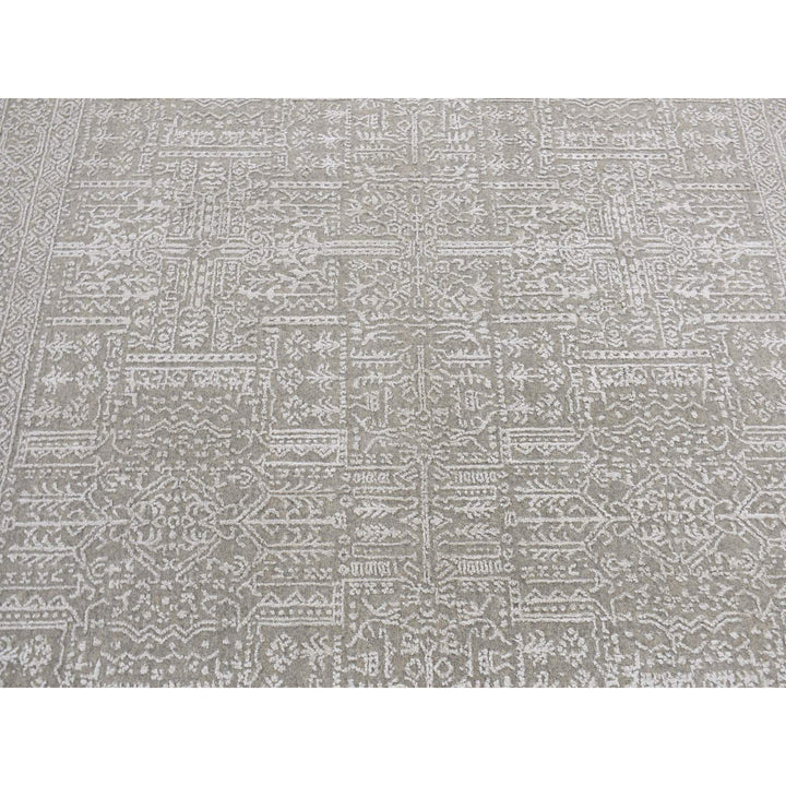 5'9" x 9'0" New Hand Loomed Grey Wool and Plant based Silk Rectangle Oriental Rug - MOA10287003