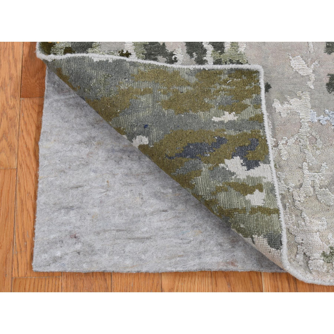 2'7" x 8'0" New Hand Knotted Grey Wool & Silk Runner Oriental Rug - MOA10287226