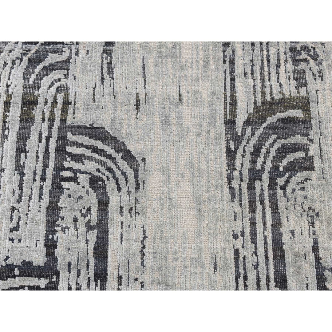 2'7" x 8'0" New Hand Knotted Grey Wool & Silk Runner Oriental Rug - MOA10287227