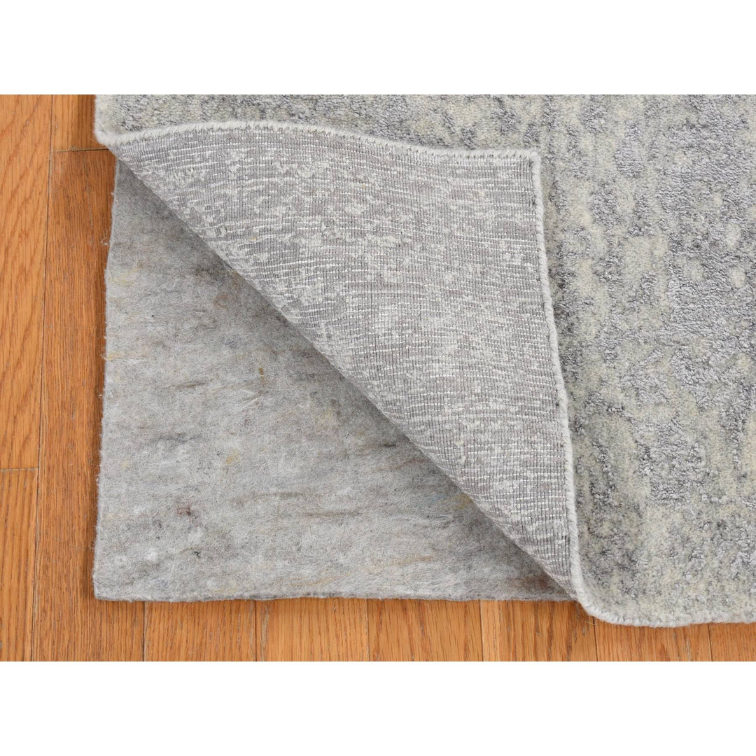 2'5" x 8'2" New Hand Loomed Grey Wool & Silk Runner Oriental Rug - MOA10287234