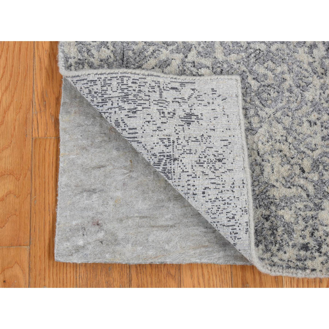 2'5" x 8'2" New Hand Loomed Grey Wool & Silk Runner Oriental Rug - MOA10287237