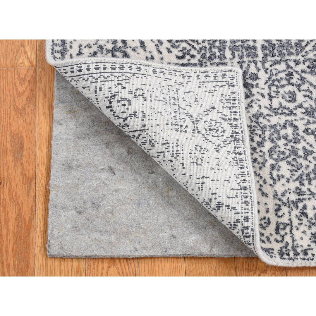 2'5" x 7'9" New Hand Loomed Grey Wool & Art Silk Runner Oriental Rug - MOA10287295