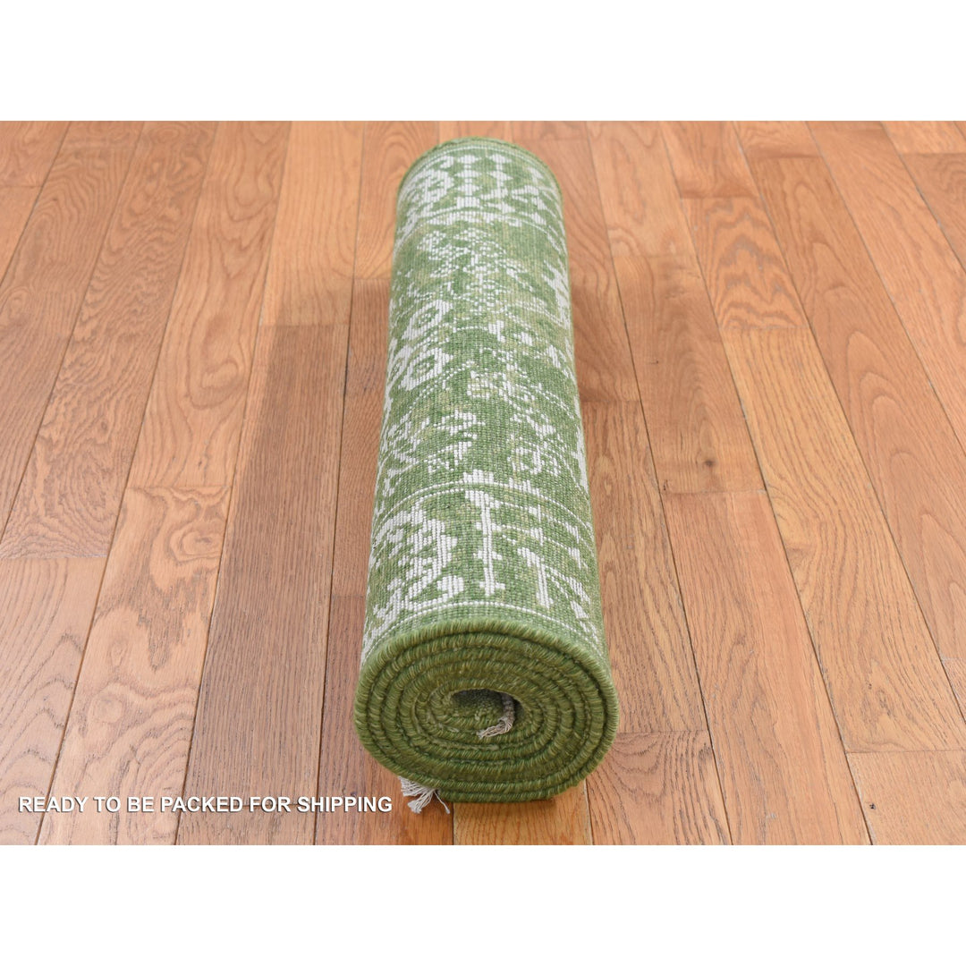 2'6" x 6'0" New Hand Knotted Green Wool & Silk Runner Oriental Rug - MOA10287344