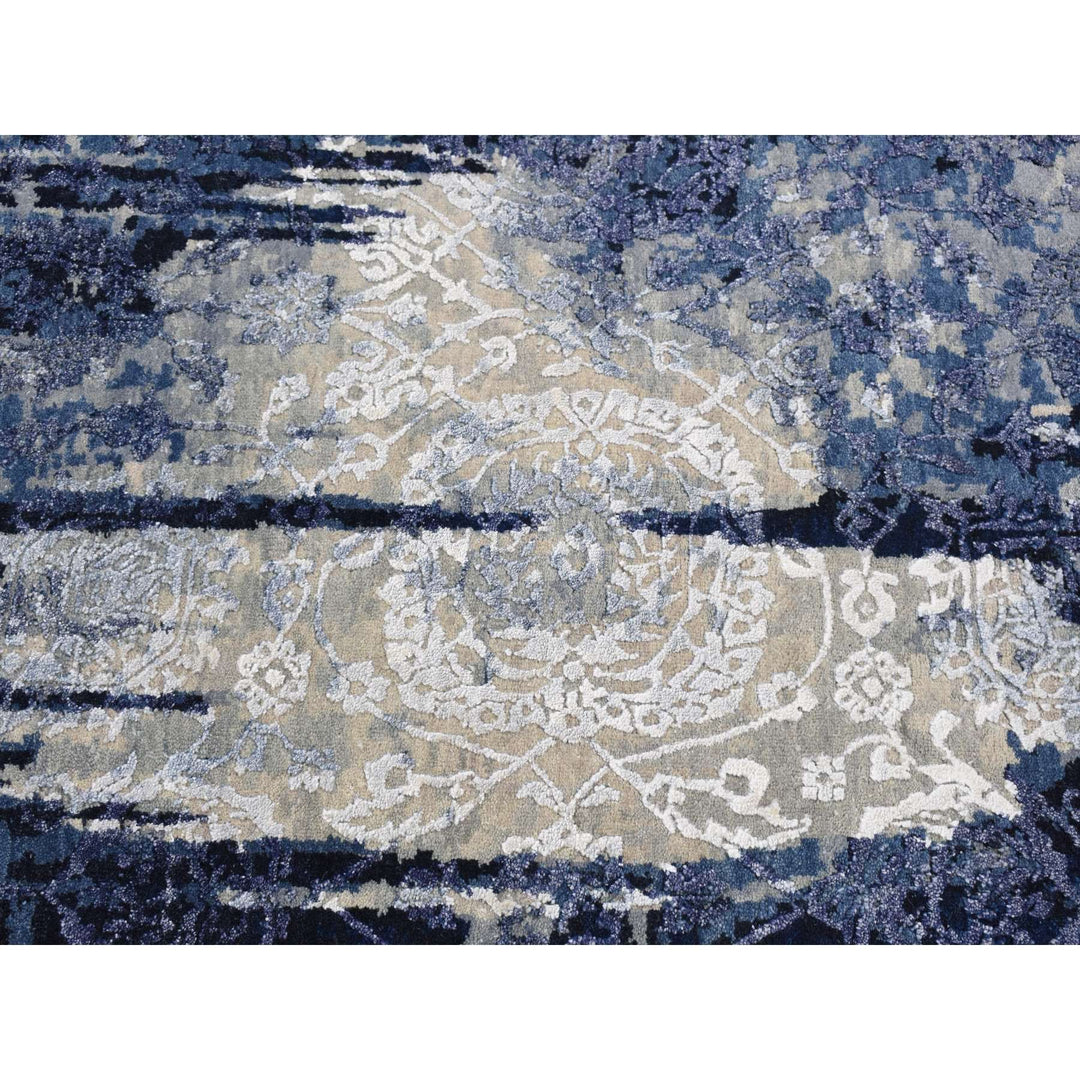 7'10" x 7'10" New Hand Knotted Blue Wool & Silk Round Oriental Rug - MOA10287367