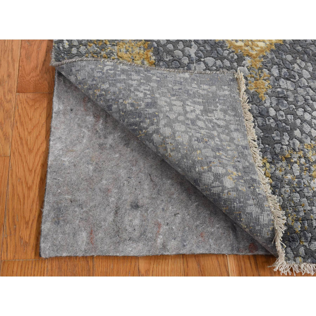 3'0" x 8'0" New Hand Knotted Grey Wool & Pure Silk Runner Oriental Rug - MOA10287627