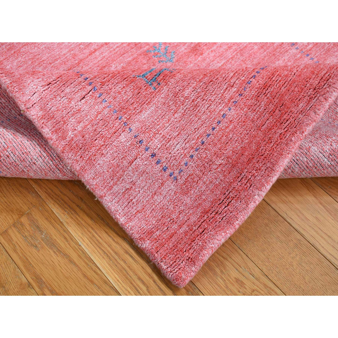 2'8" x 13'6" New Hand Knotted Pink Wool & Silk Runner Oriental Rug - MOA10287659