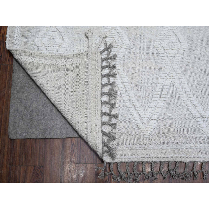 8'11" x 12'3" New Hand Knotted Ivory Wool Rectangle Oriental Rug - MOA10289187