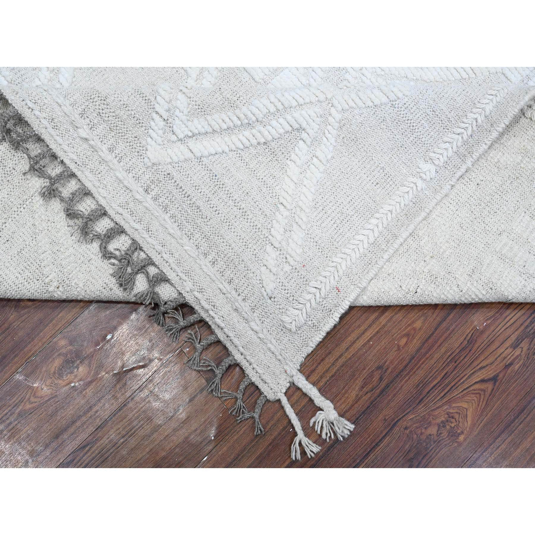 8'11" x 12'3" New Hand Knotted Ivory Wool Rectangle Oriental Rug - MOA10289187