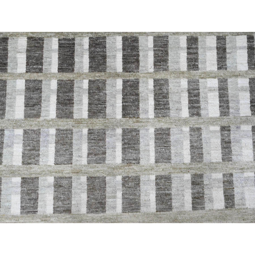 8'8" x 11'8" New Hand Knotted Brown Wool Rectangle Oriental Rug - MOA10289774
