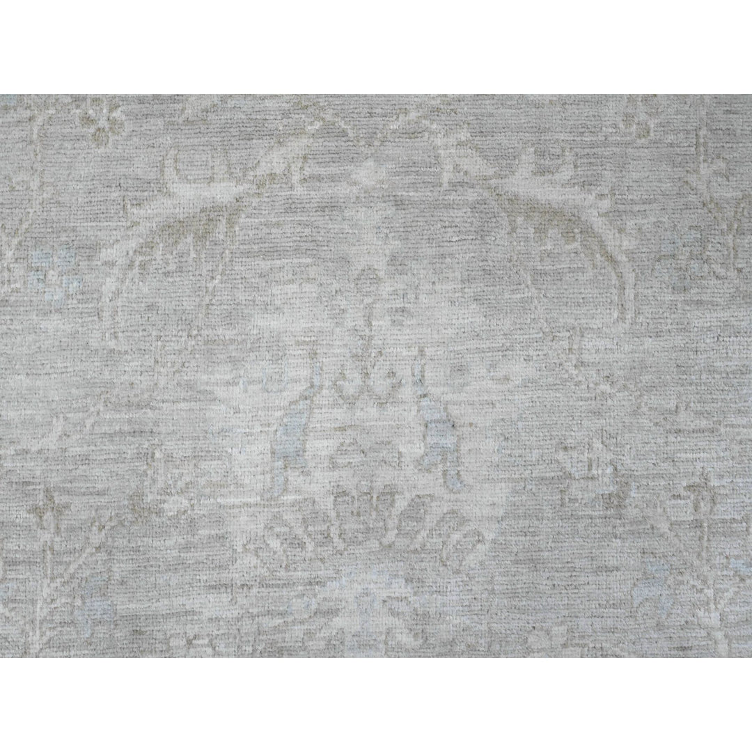 7'8" x 7'11" New Hand Knotted Grey Wool Round Oriental Rug - MOA10289795