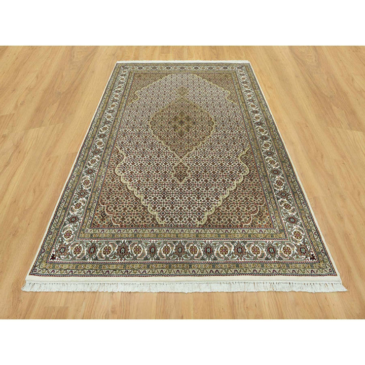 5'10" x 9'1" New Hand Knotted Ivory Wool Rectangle Oriental Rug - MOA10290594