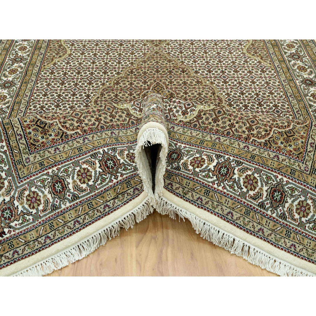 5'10" x 9'1" New Hand Knotted Ivory Wool Rectangle Oriental Rug - MOA10290594