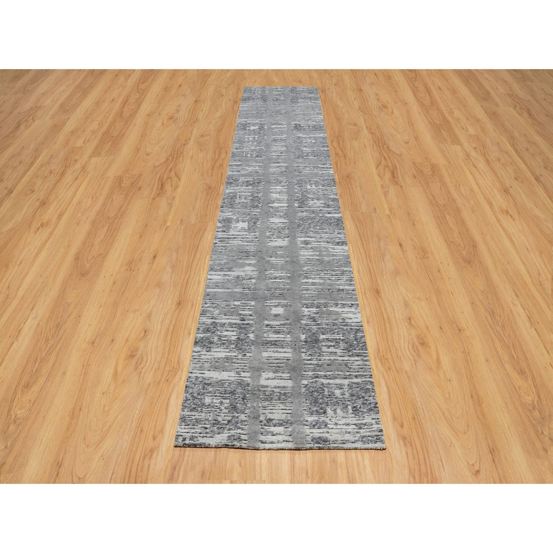 2'6" x 11'8" New Hand Knotted Grey Wool Runner Oriental Rug - MOA10290844