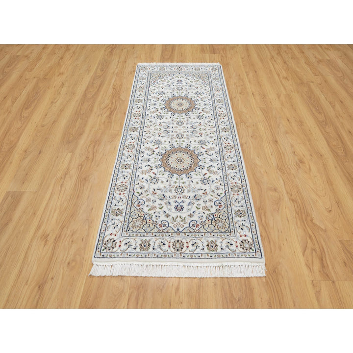 2'7" x 6'1" New Hand Knotted Ivory Wool & Silk Runner Oriental Rug - MOA10290892