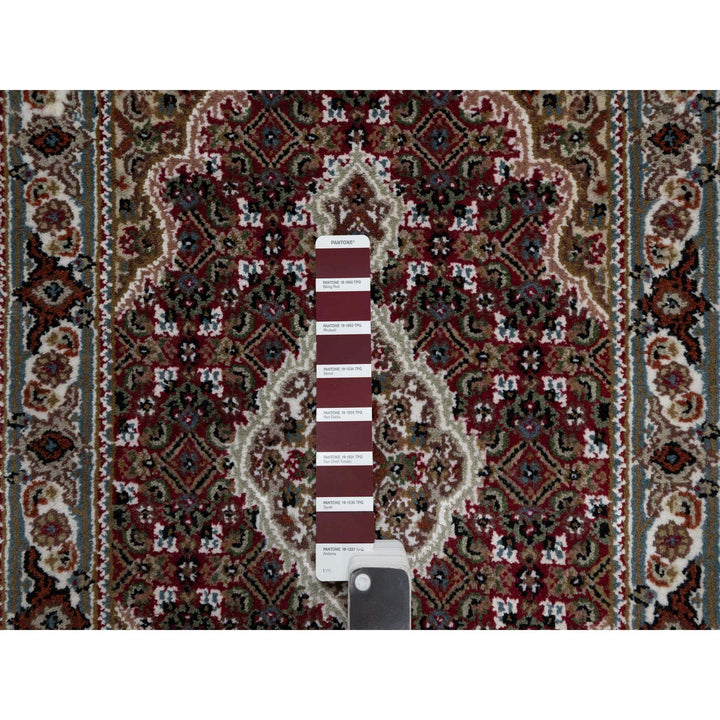 2'0" x 3'0" New Hand Knotted Red Wool Rectangle Oriental Rug - MOA10290992