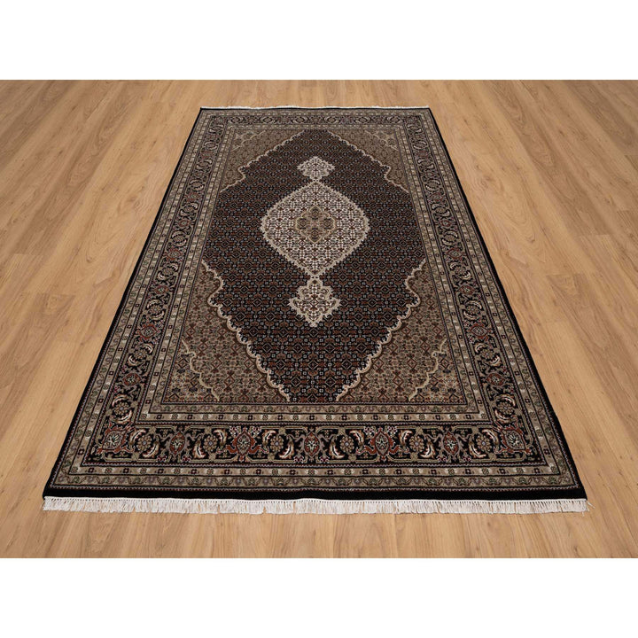 5'10" x 9'2" New Hand Knotted Black Wool Rectangle Oriental Rug - MOA10291047