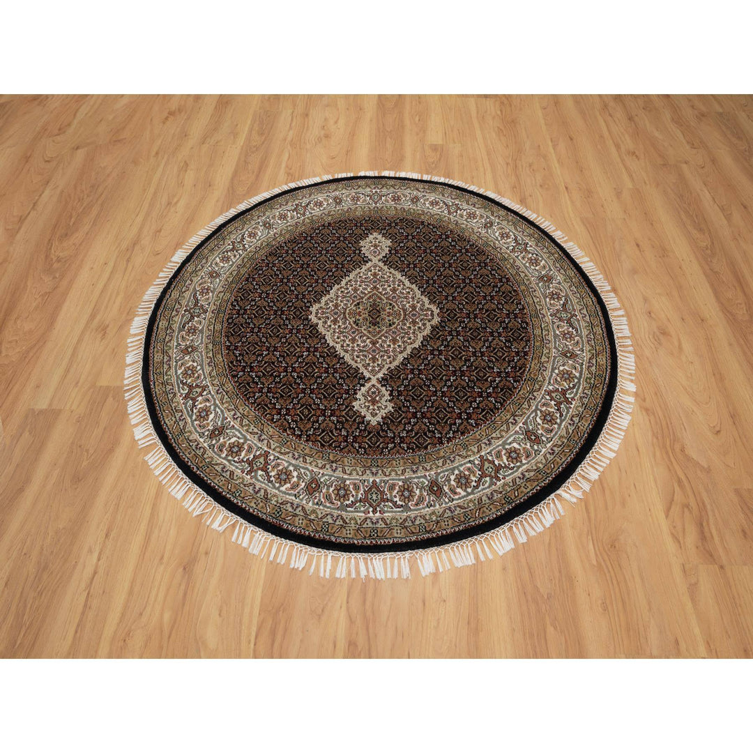 4'10" x 4'10" New Hand Knotted Black Wool Round Oriental Rug - MOA10291077