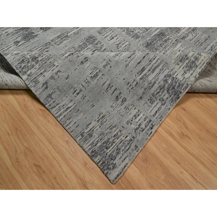 8'1" x 9'11" New Hand Knotted Grey Wool Rectangle Oriental Rug - MOA10291283