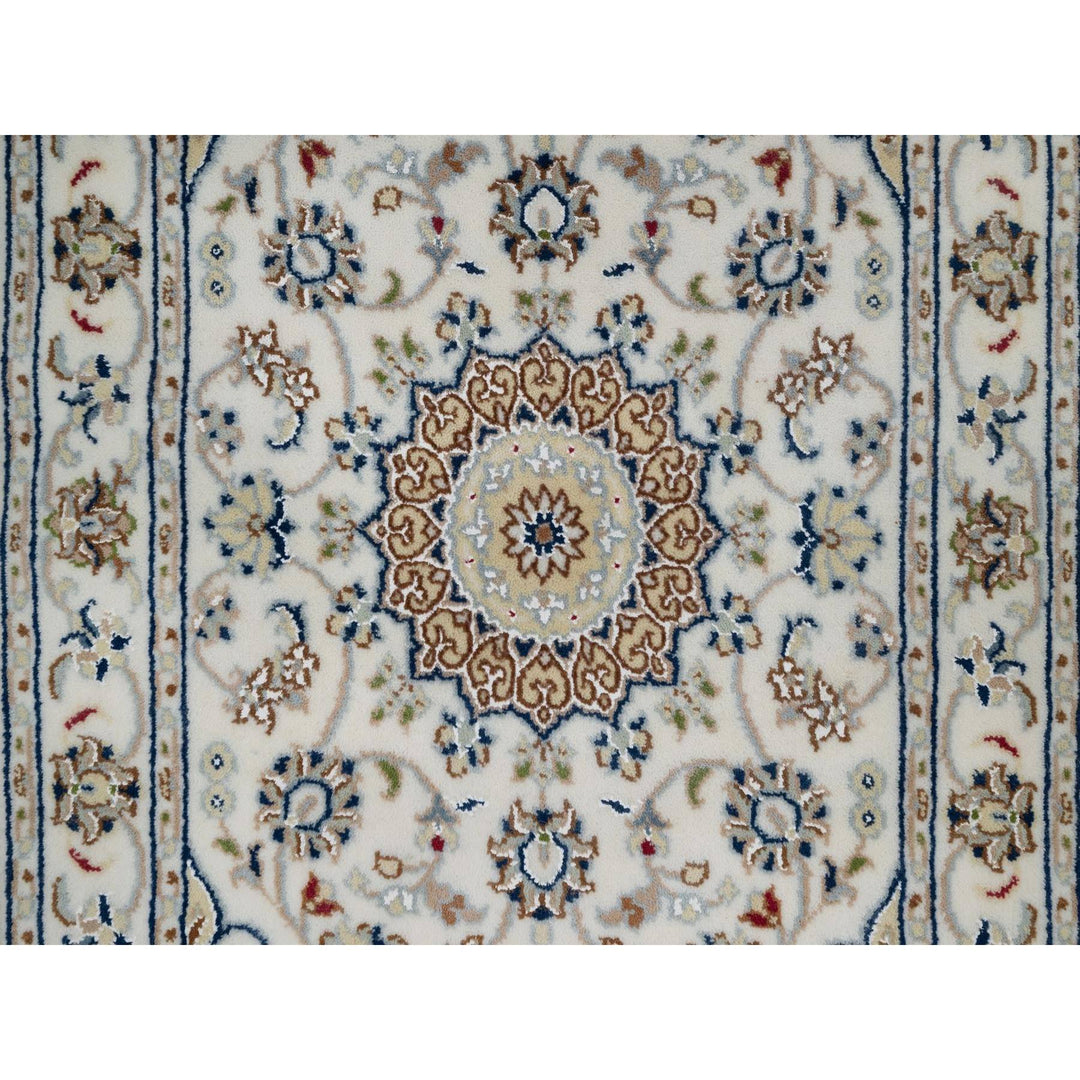 2'0" x 3'2" New Hand Knotted Ivory Wool & Silk Rectangle Oriental Rug - MOA10291540