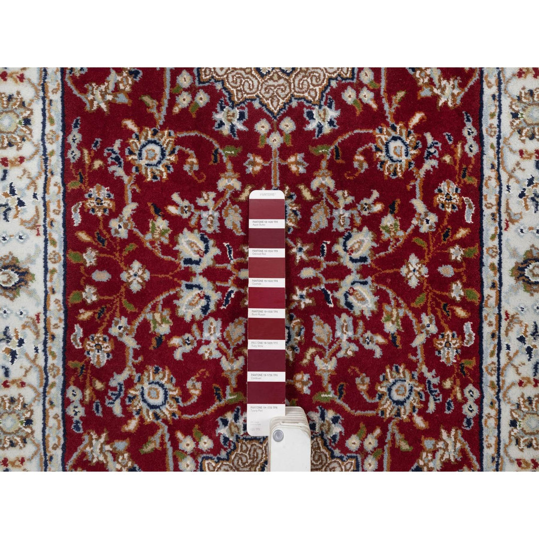 2'6" x 6'0" New Hand Knotted Red Wool & Silk Runner Oriental Rug - MOA10291552