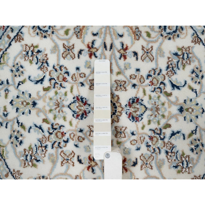 3'1" x 3'1" New Hand Knotted Ivory Wool & Silk Round Oriental Rug - MOA10291555