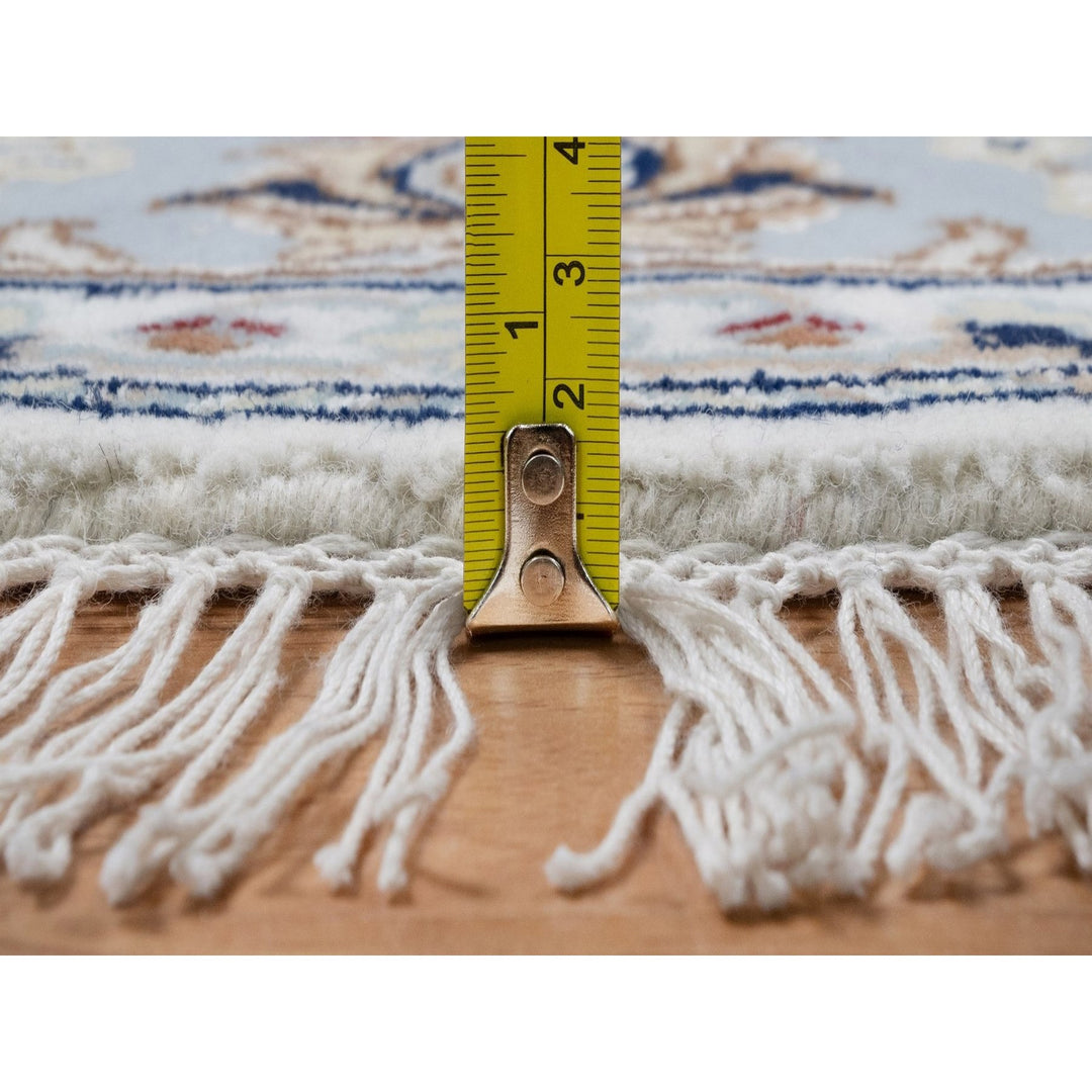 5'2" x 5'2" New Hand Knotted Ivory Wool & Silk Round Oriental Rug - MOA10291564