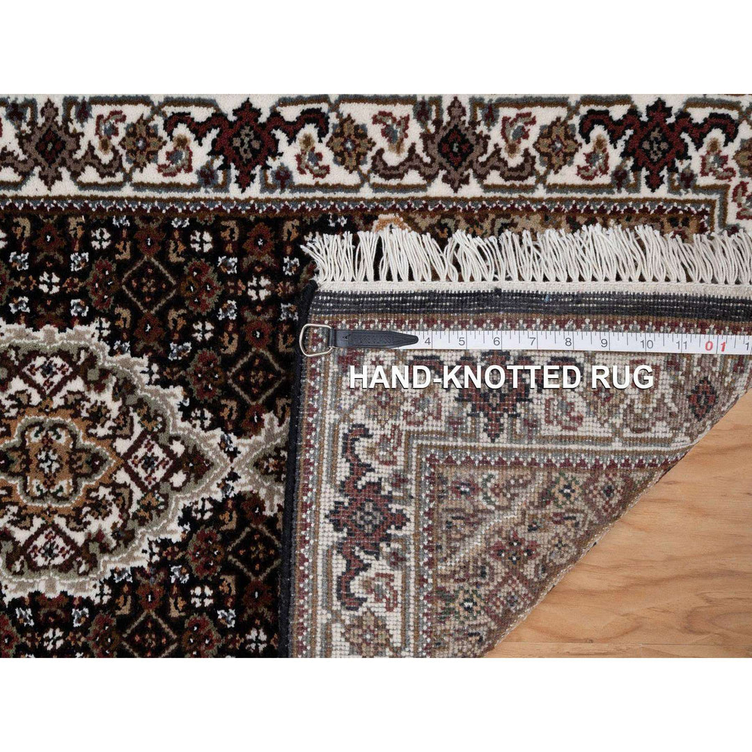 2'0" x 4'2" New Hand Knotted Black Wool Rectangle Oriental Rug - MOA10291568