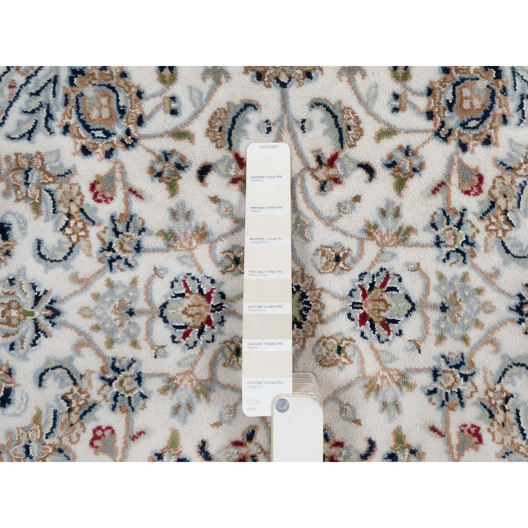 3'1" x 3'1" New Hand Knotted Ivory Wool & Silk Round Oriental Rug - MOA10291573