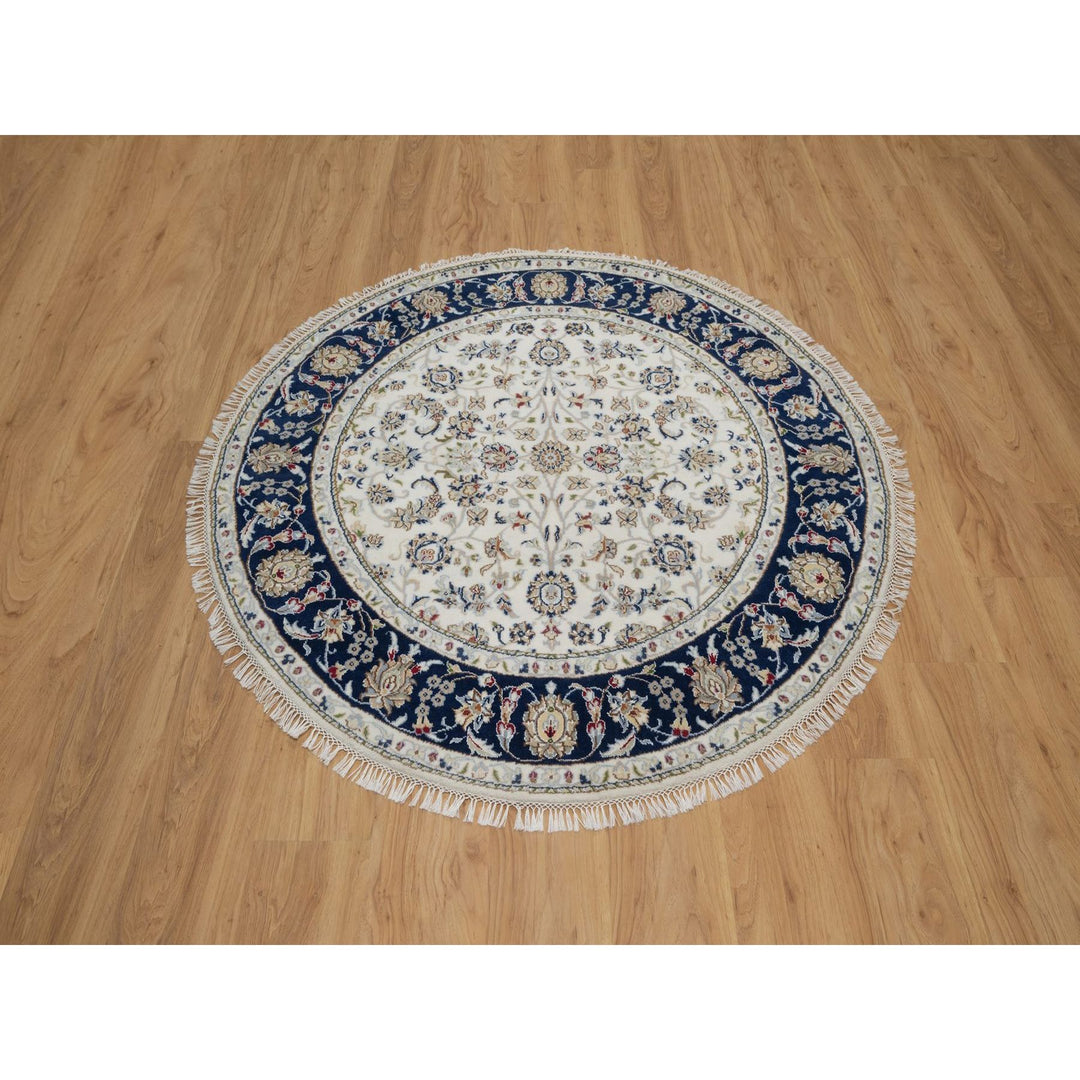 4'10" x 4'11" New Hand Knotted Ivory Wool & Silk Round Oriental Rug - MOA10291580