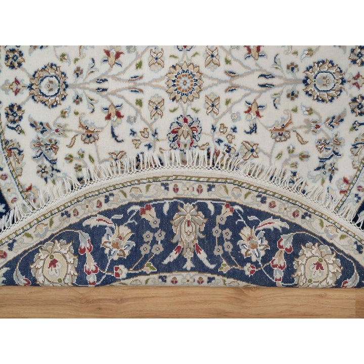 4'10" x 4'11" New Hand Knotted Ivory Wool & Silk Round Oriental Rug - MOA10291580