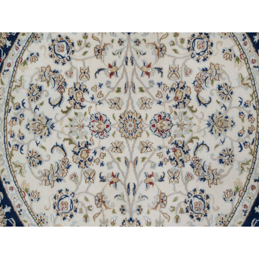 4'10" x 4'11" New Hand Knotted Ivory Wool & Silk Round Oriental Rug - MOA10291580