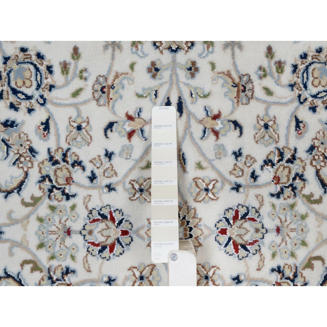 4'9" x 6'10" New Hand Knotted Ivory Wool & Silk Rectangle Oriental Rug - MOA10291582