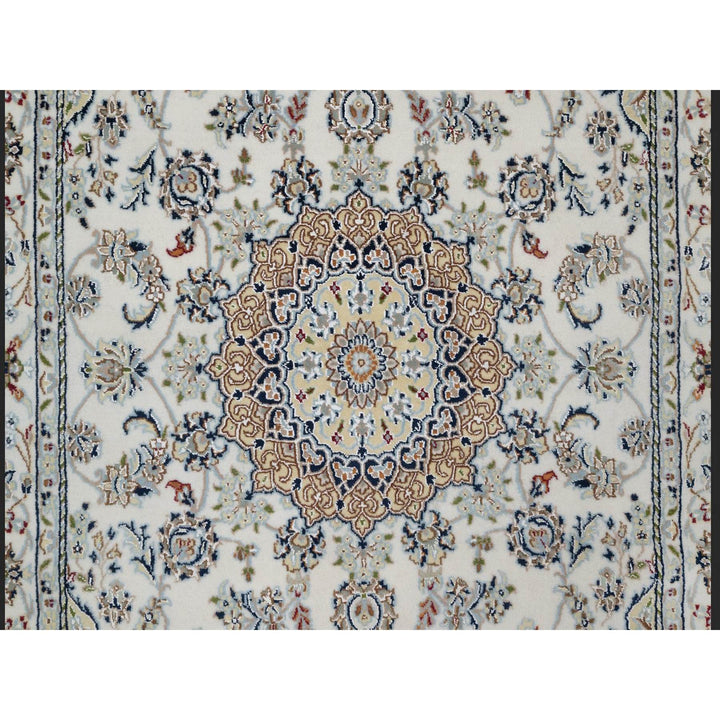 4'8" x 6'10" New Hand Knotted Ivory Wool & Silk Rectangle Oriental Rug - MOA10291583