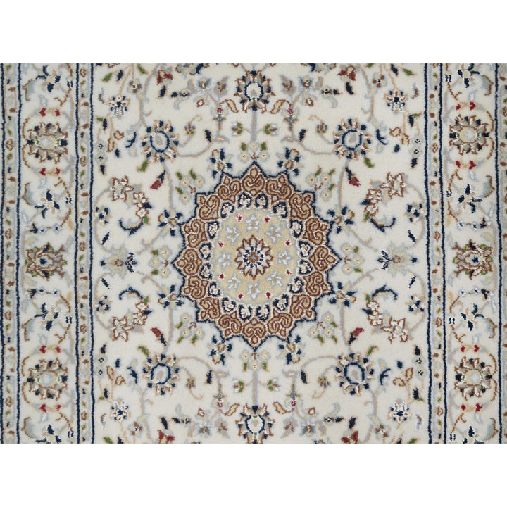 2'7" x 8'0" New Hand Knotted Ivory Wool & Silk Runner Oriental Rug - MOA10291584