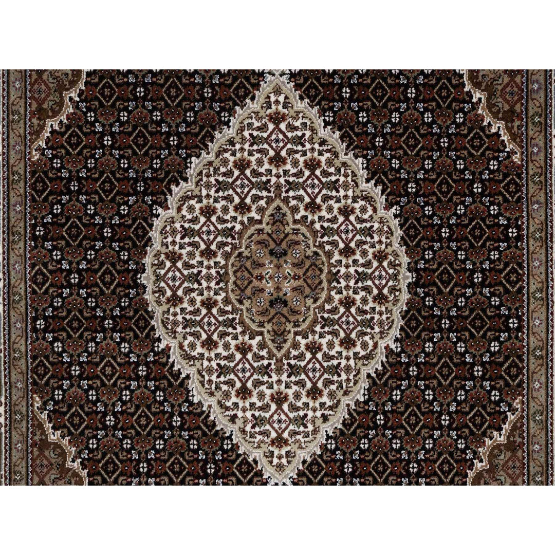 5'0" x 7'0" New Hand Knotted Black Wool Rectangle Oriental Rug - MOA10291587
