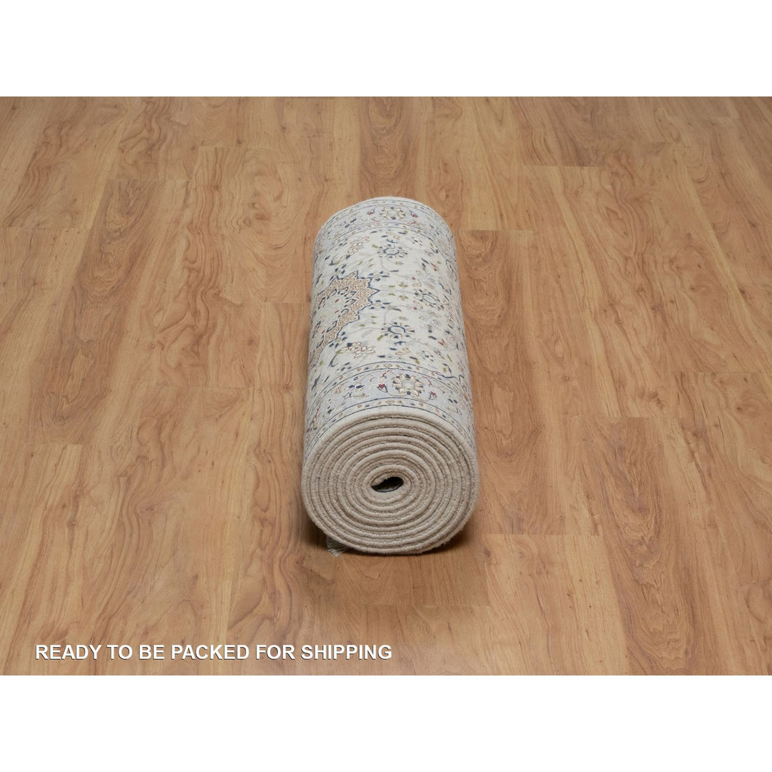2'7" x 16'2" New Hand Knotted Ivory Wool & Silk Runner Oriental Rug - MOA10291616